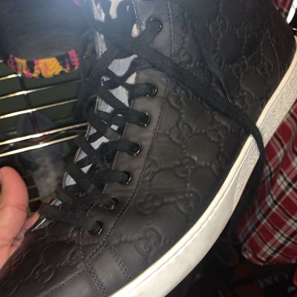 Gucci GG Black and White Monogram Sneakers - Picture 2 of 8
